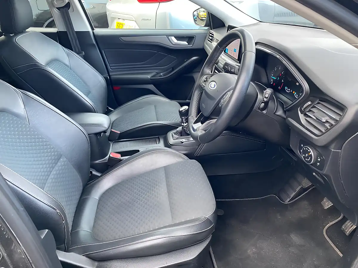Used 2019 Ford Focus Titanium X Grey - Interior and Exterior details 12