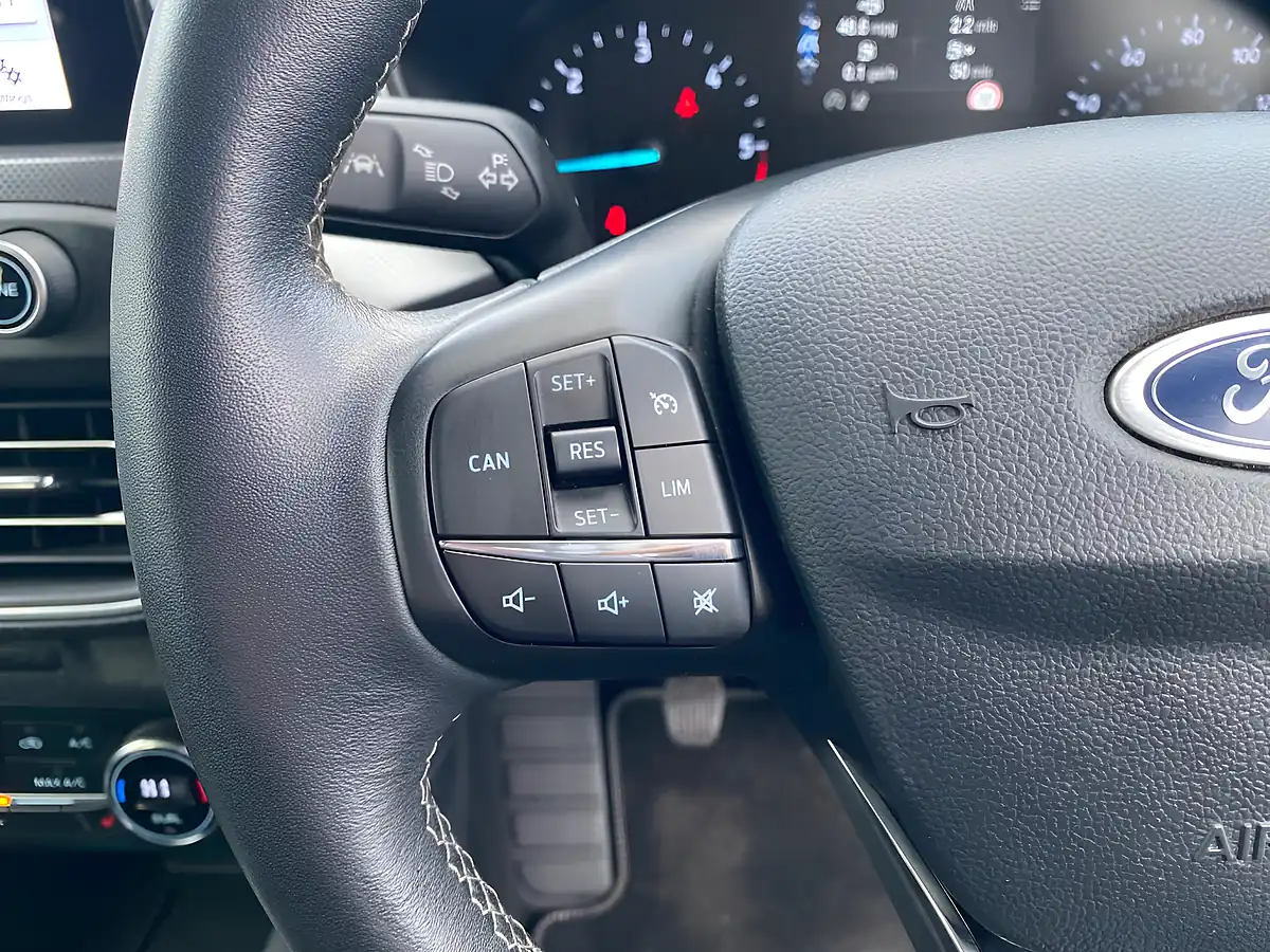 Used 2019 Ford Focus Titanium X Grey - Interior and Exterior details 13