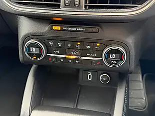 Used 2019 Ford Focus Titanium X White - Interior and Exterior details 12