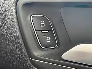 Used 2019 Ford Focus Titanium X White - Interior and Exterior details 16
