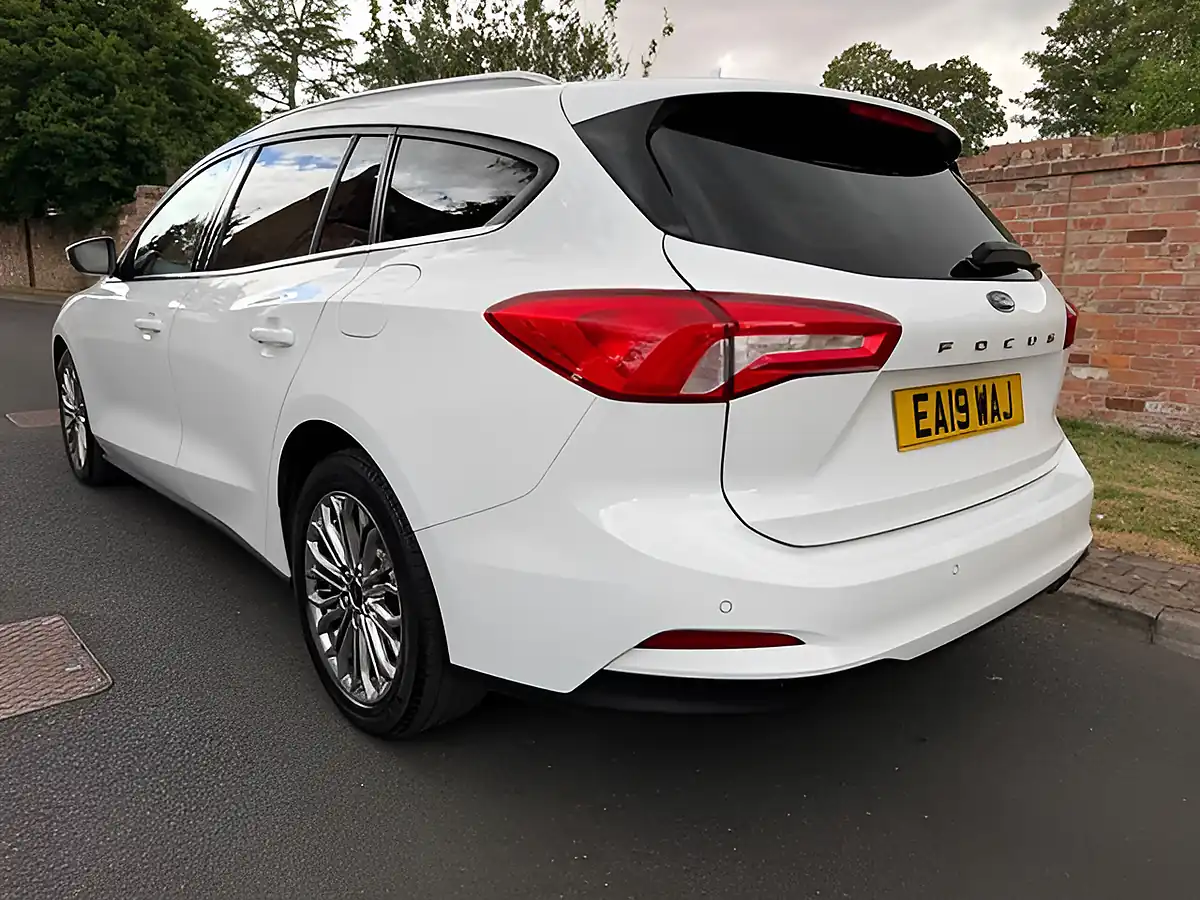 Used 2019 Ford Focus Titanium X White - Interior and Exterior details 6
