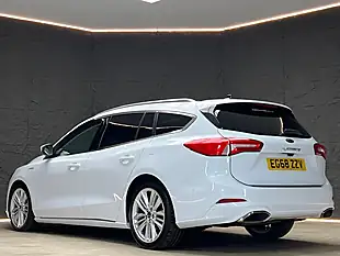 Used 2019 Ford Focus Vignale Frozen White - Interior and Exterior details 13