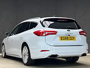 Used 2019 Ford Focus Vignale Frozen White - Interior and Exterior details 14