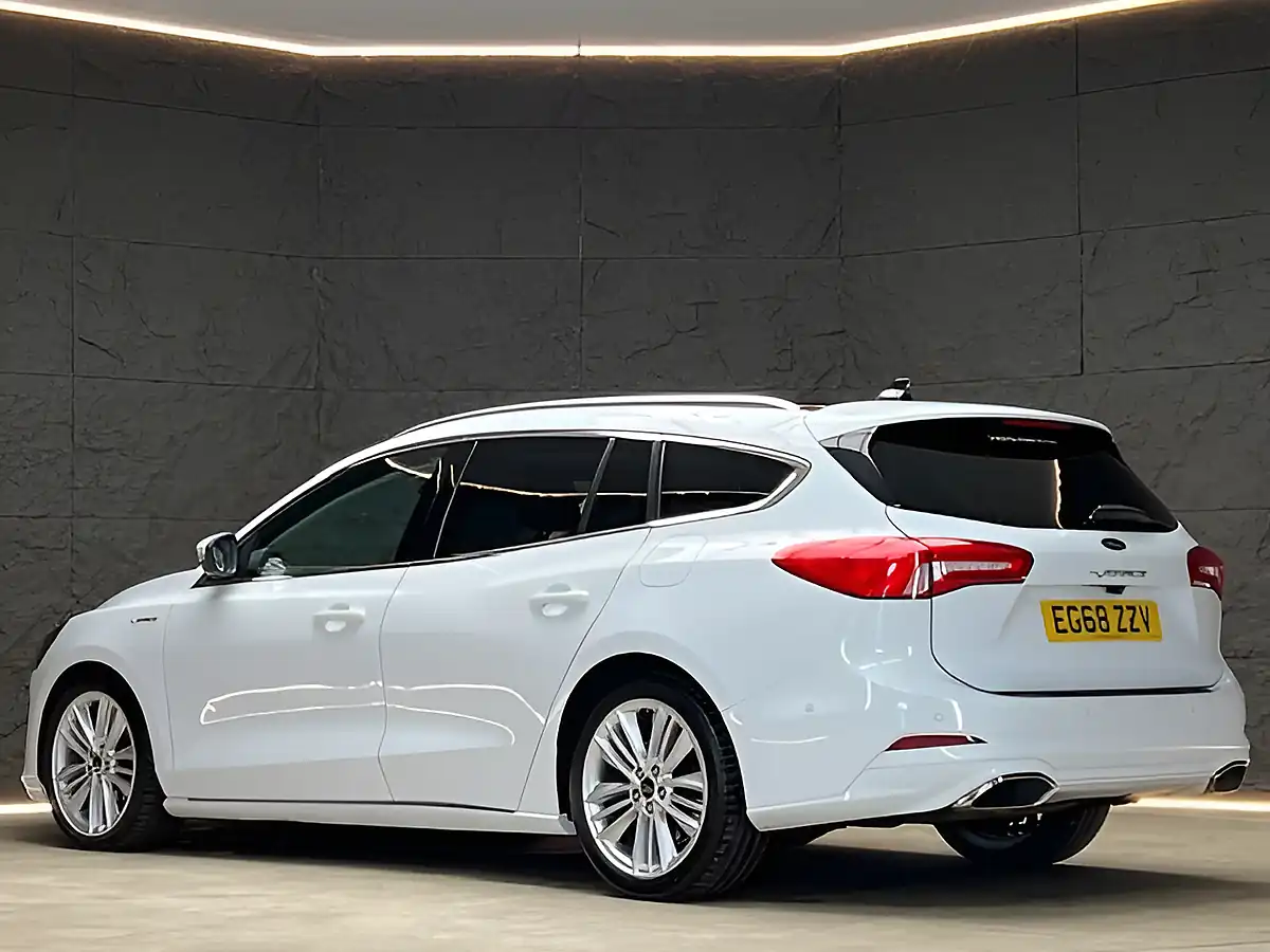 Used 2019 Ford Focus Vignale Frozen White - Interior and Exterior details 18
