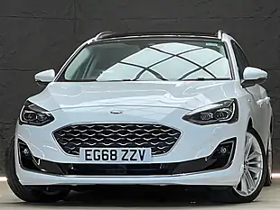 Used 2019 Ford Focus Vignale Frozen White - Interior and Exterior details 2