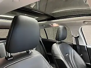 Used 2019 Ford Focus Vignale Frozen White - Interior and Exterior details 5