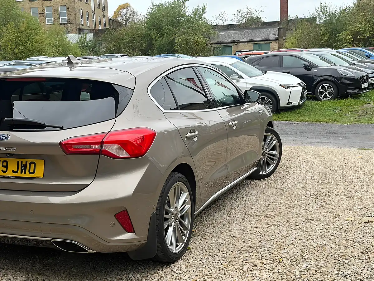 Used 2019 Ford Focus Vignale Silver - Interior and Exterior details 11