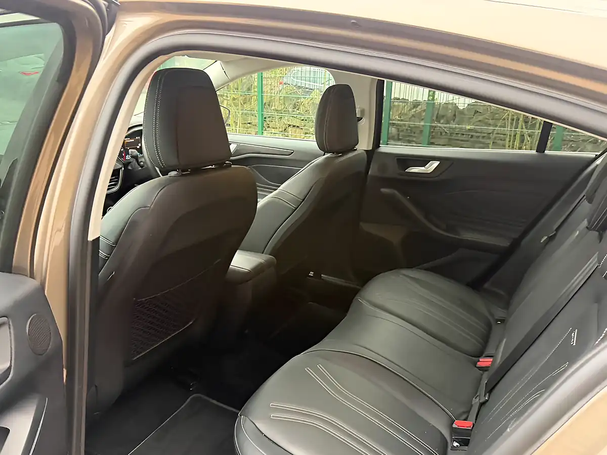 Used 2019 Ford Focus Vignale Silver - Interior and Exterior details 13