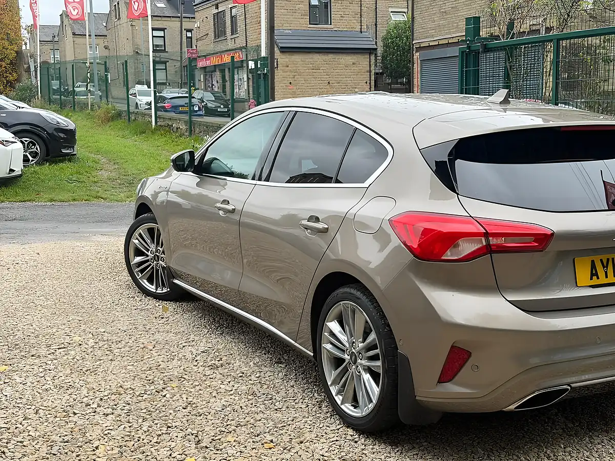 Used 2019 Ford Focus Vignale Silver - Interior and Exterior details 4