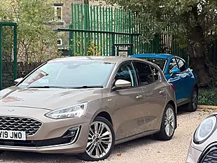 Used 2019 Ford Focus Vignale Silver - Interior and Exterior details 8