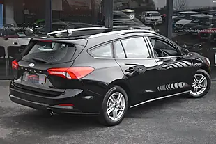 Used 2019 Ford Focus Zetec Agate Black - Interior and Exterior details 5