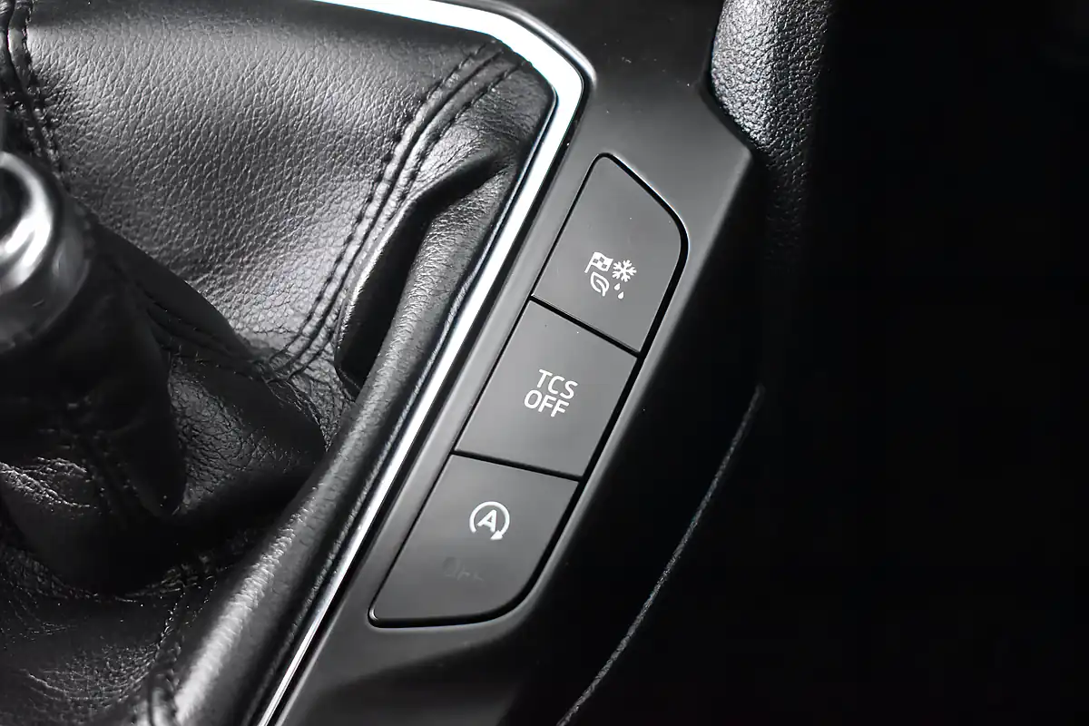 Used 2019 Ford Focus Zetec Agate Black - Interior and Exterior details 17