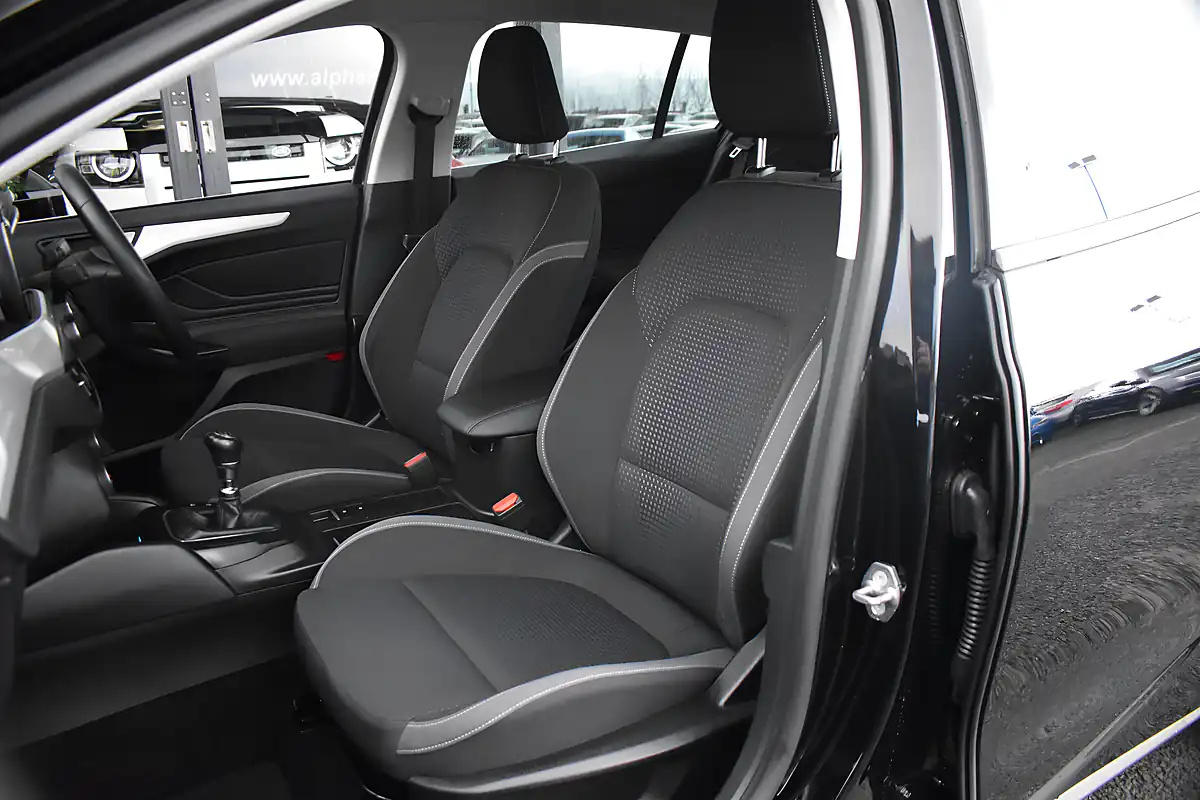 Used 2019 Ford Focus Zetec Agate Black - Interior and Exterior details 9