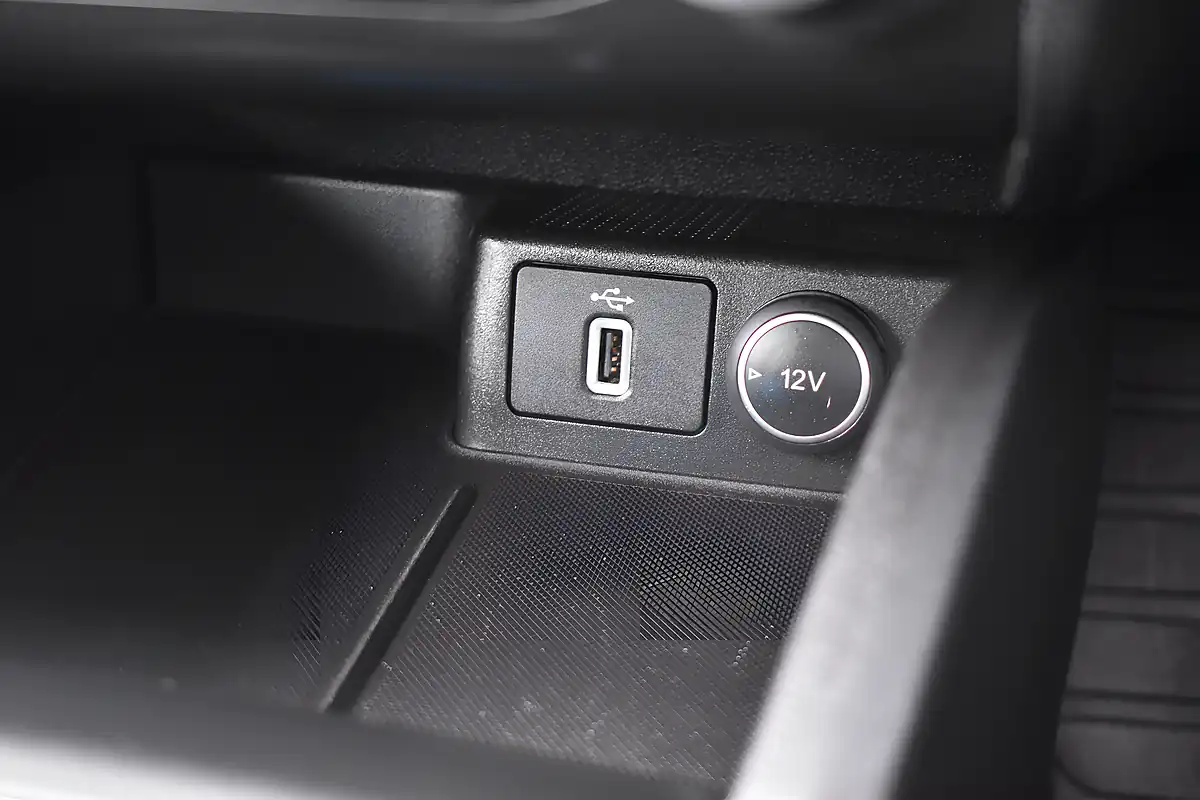 Used 2019 Ford Focus Zetec Agate Black - Interior and Exterior details 17