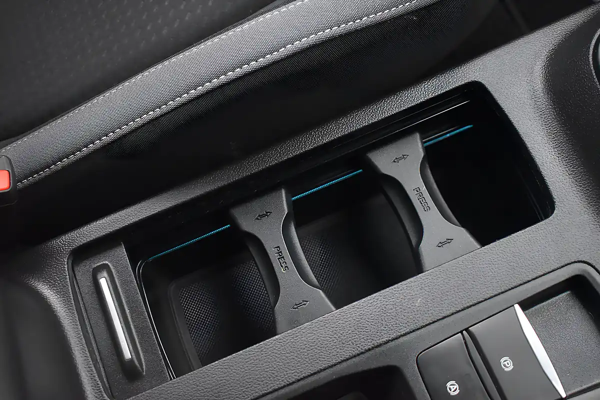 Used 2019 Ford Focus Zetec Agate Black - Interior and Exterior details 18