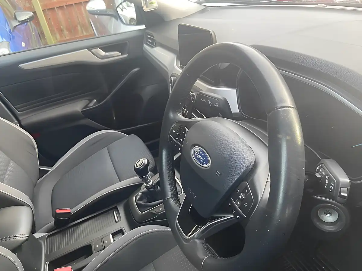 Used 2019 Ford Focus Zetec Black - Interior and Exterior details 7