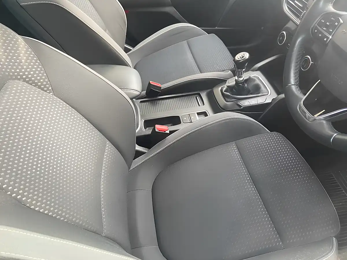 Used 2019 Ford Focus Zetec Black - Interior and Exterior details 8