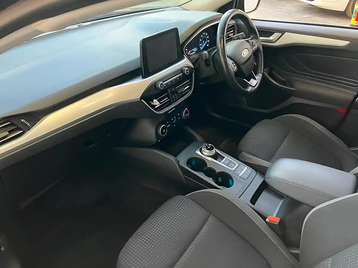 Used 2019 Ford Focus Zetec Blue - Interior and Exterior details 10