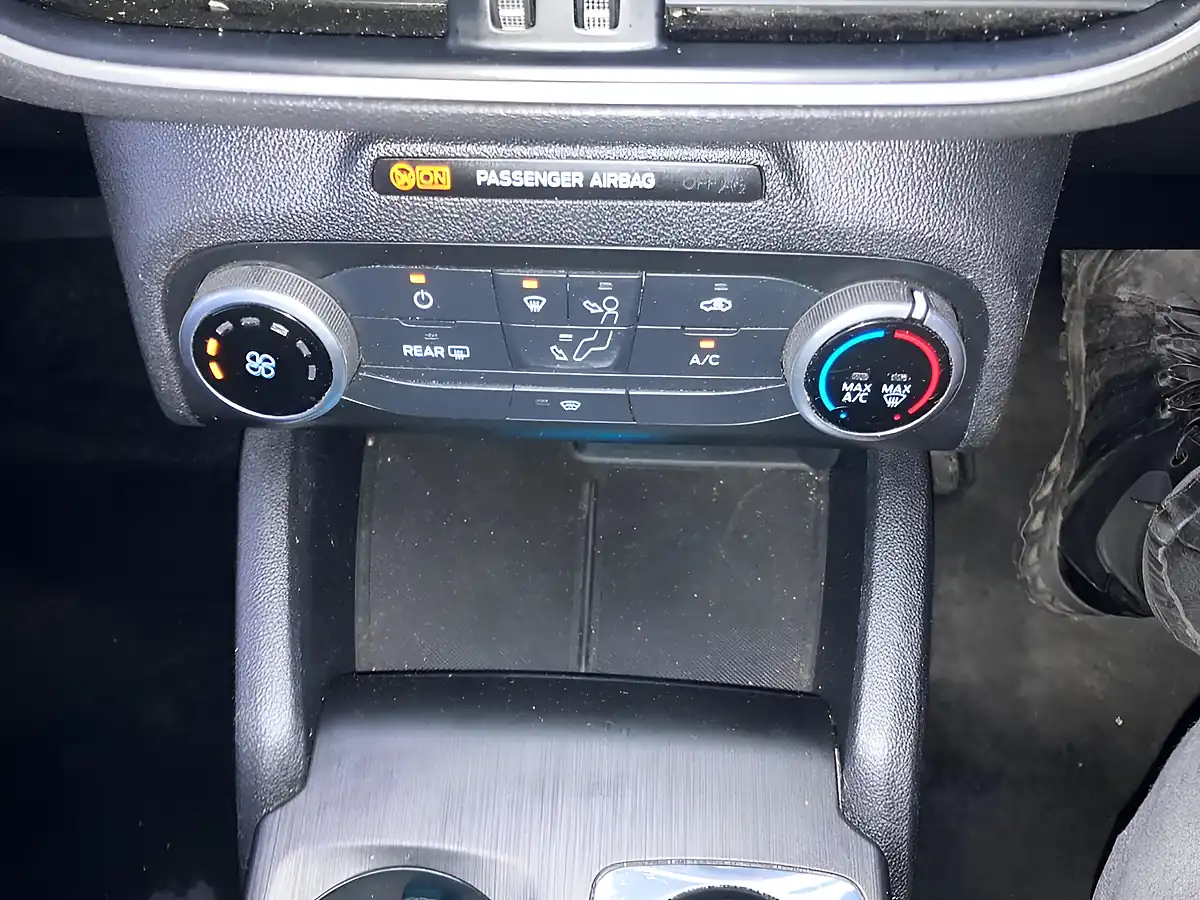 Used 2019 Ford Focus Zetec Blue - Interior and Exterior details 13