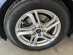 Used 2019 Ford Focus Zetec Blue - Interior and Exterior details 5