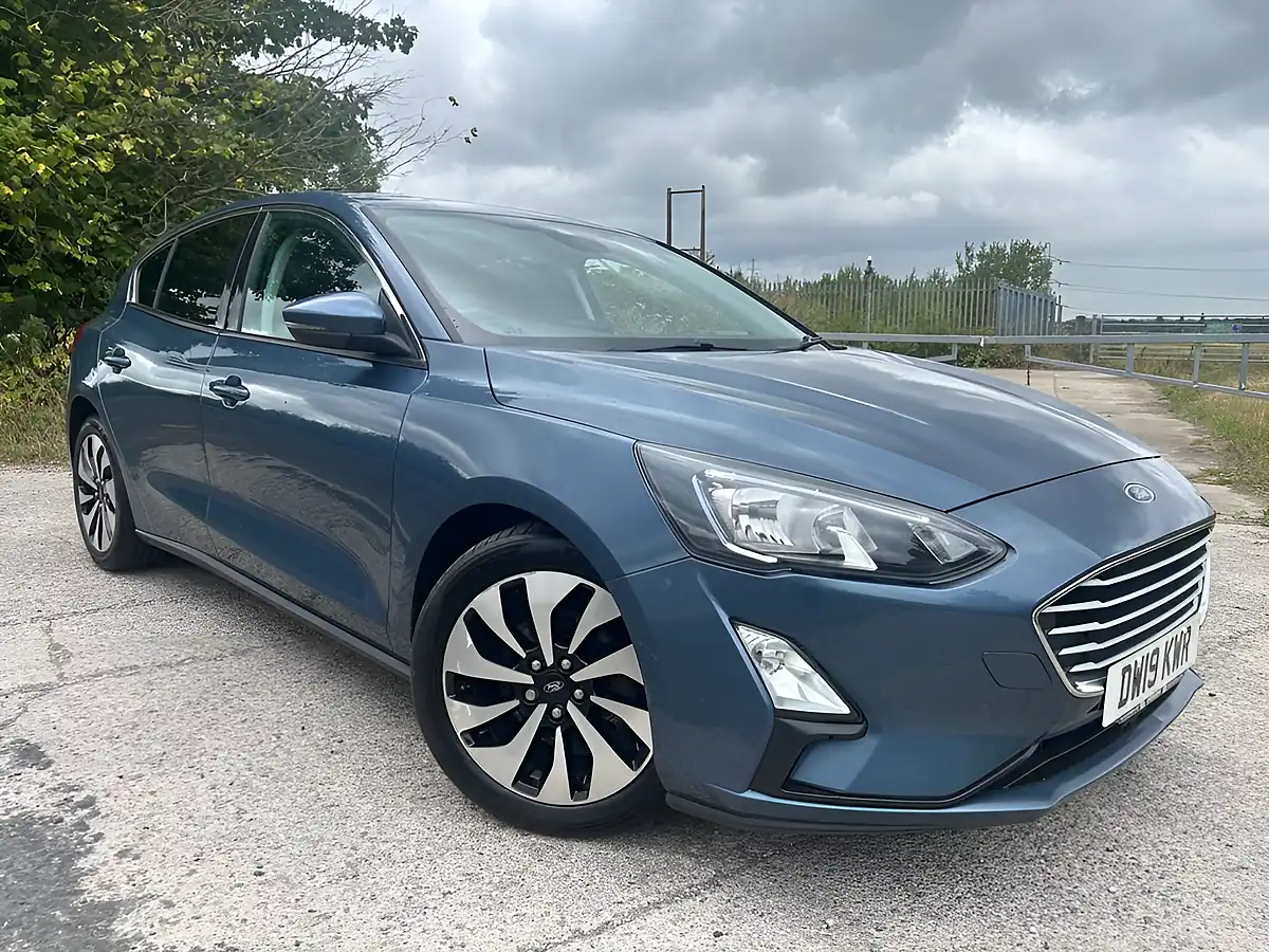 Used 2019 Ford Focus Zetec Blue - Front View