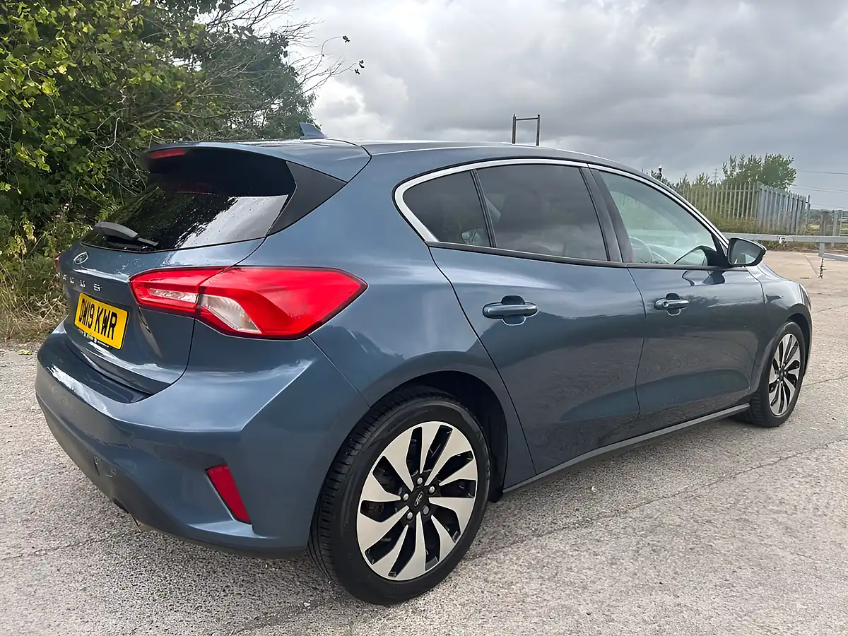 Used 2019 Ford Focus Zetec Blue - Interior and Exterior details 10