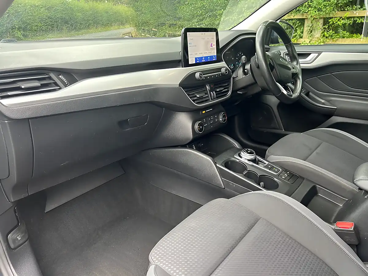 Used 2019 Ford Focus Zetec Blue - Interior and Exterior details 17