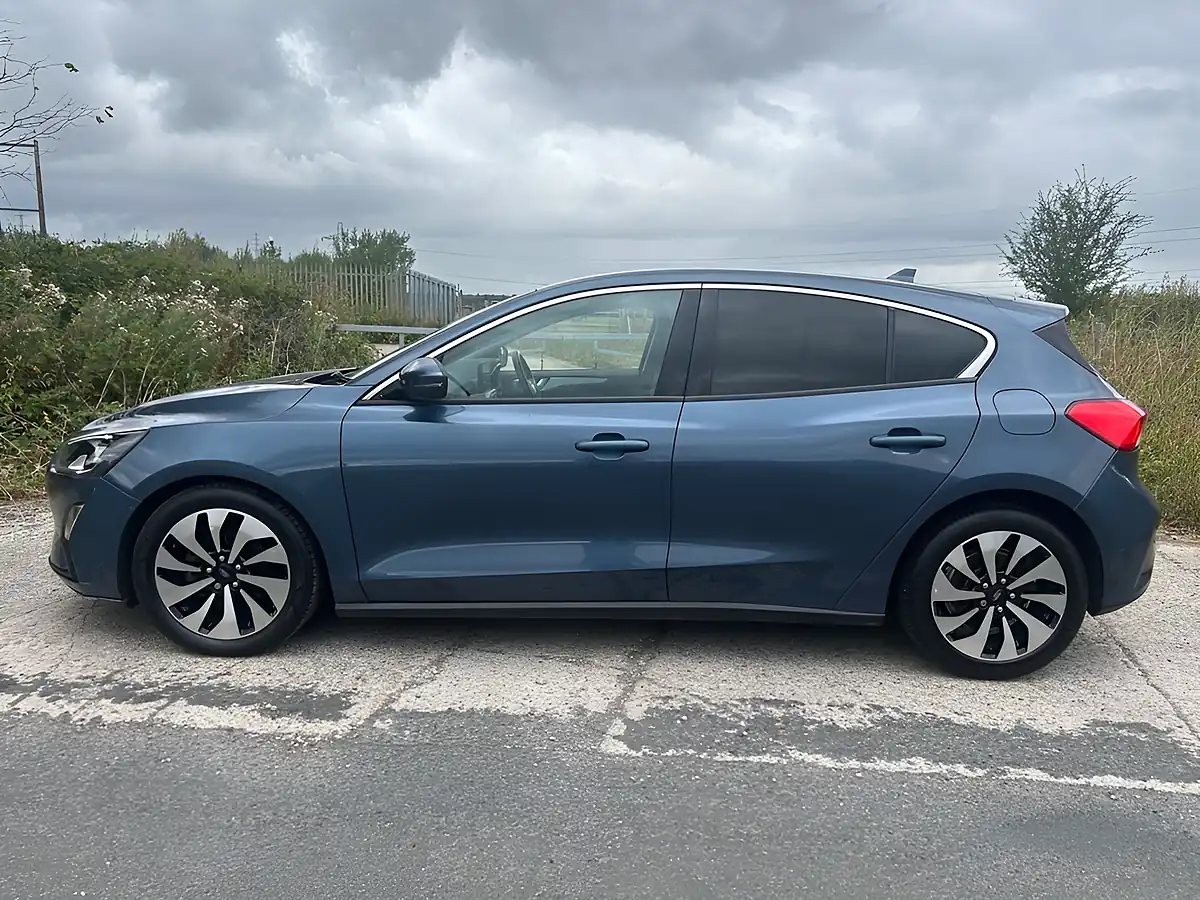 Used 2019 Ford Focus Zetec Blue - Interior and Exterior details 5