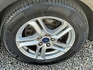 Used 2019 Ford Focus Zetec Grey - Interior and Exterior details 14