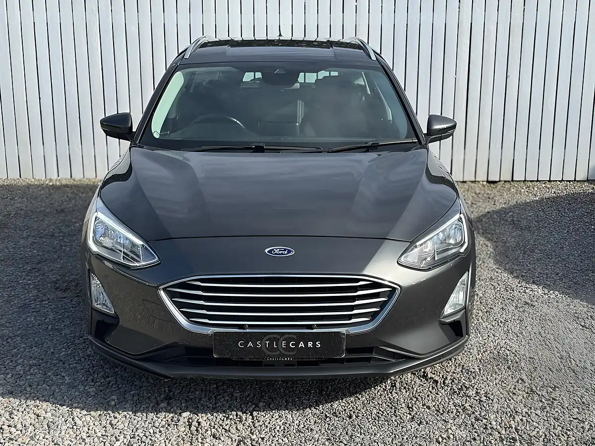 Used 2019 Ford Focus Zetec Grey - Interior and Exterior details 3