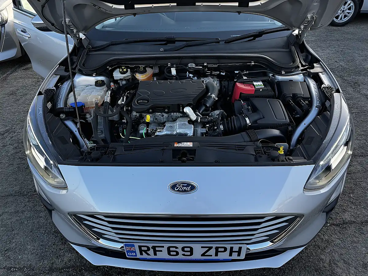 Used 2019 Ford Focus Zetec Grey Metallic - Interior and Exterior details 18