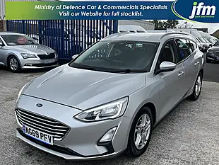 Used 2019 Ford Focus Zetec Moondust Silver - Interior and Exterior details 10