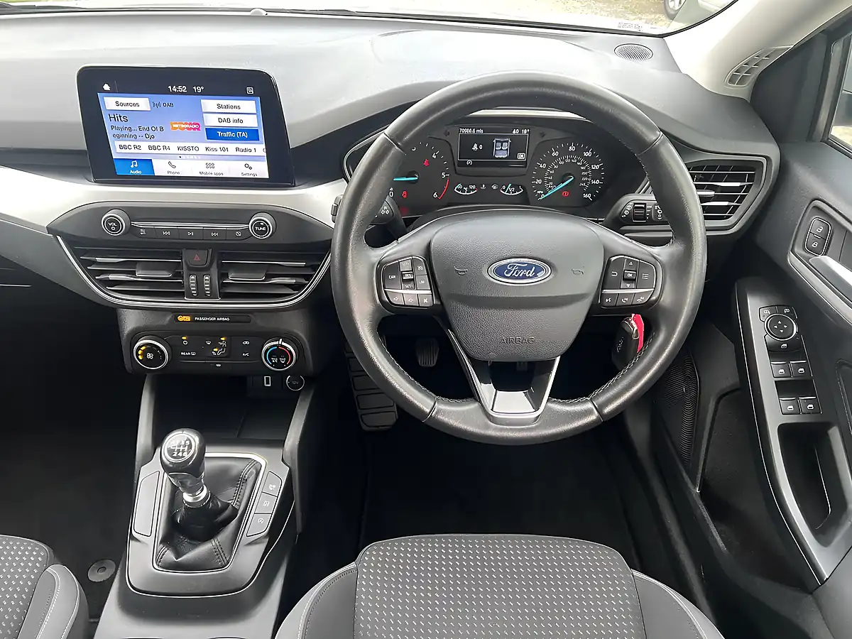 Used 2019 Ford Focus Zetec Moondust Silver - Interior and Exterior details 11