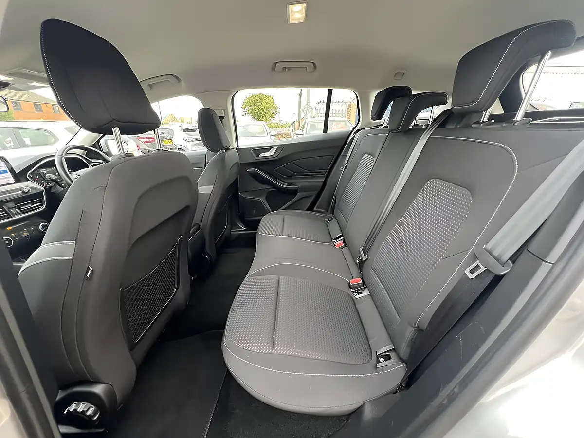 Used 2019 Ford Focus Zetec Moondust Silver - Interior and Exterior details 15
