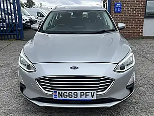 Used 2019 Ford Focus Zetec Moondust Silver - Interior and Exterior details 19