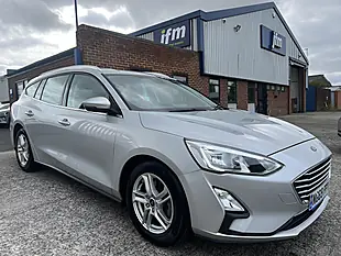 Used 2019 Ford Focus Zetec Moondust Silver - Interior and Exterior details 20