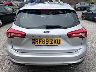 Used 2019 Ford Focus Zetec Moondust Silver Met - Interior and Exterior details 7