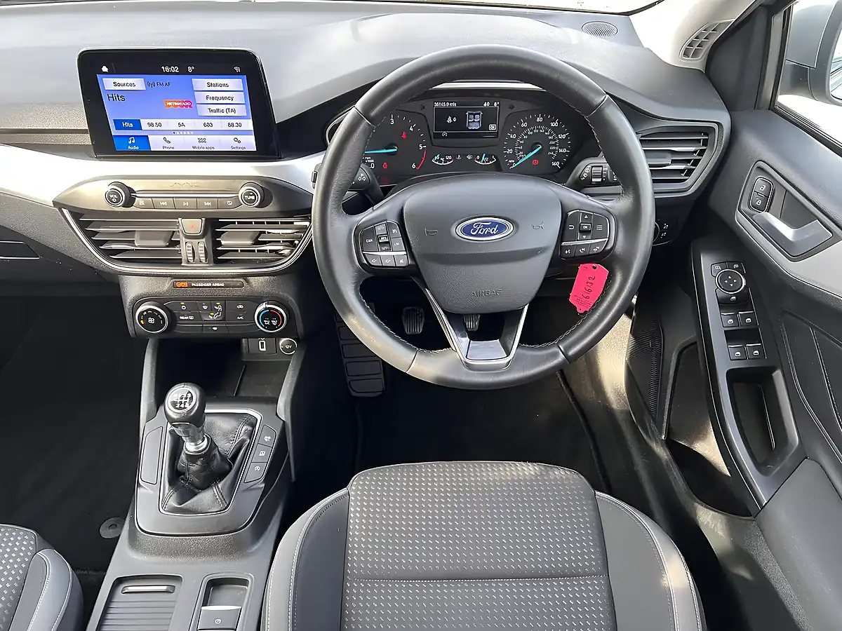 Used 2019 Ford Focus Zetec Moondust Silver Metallic - Interior and Exterior details 11