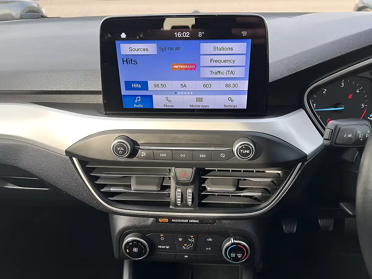 Used 2019 Ford Focus Zetec Moondust Silver Metallic - Interior and Exterior details 13