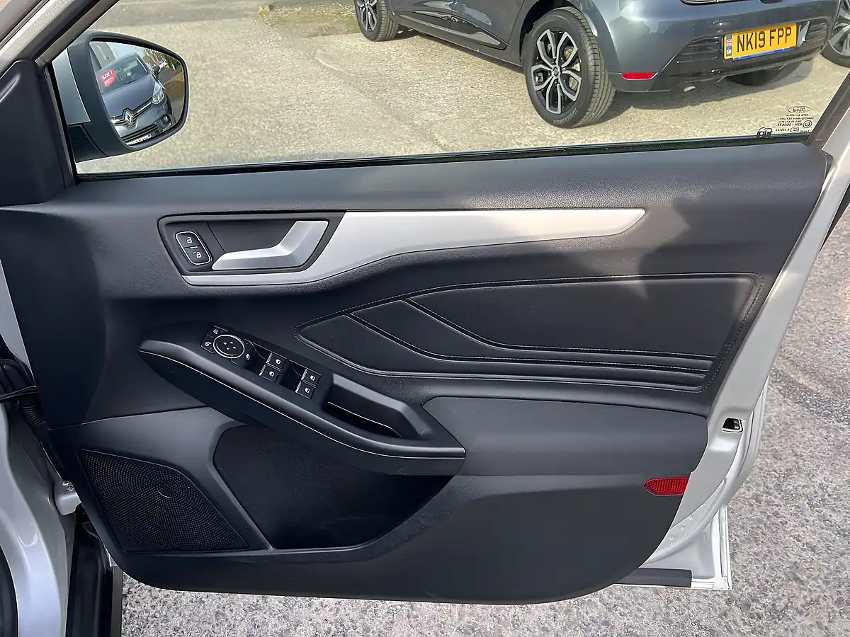 Used 2019 Ford Focus Zetec Moondust Silver Metallic - Interior and Exterior details 16
