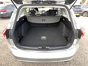 Used 2019 Ford Focus Zetec Moondust Silver Metallic - Interior and Exterior details 17