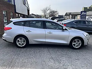 Used 2019 Ford Focus Zetec Moondust Silver Metallic - Interior and Exterior details 5