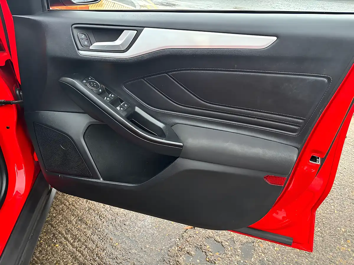 Used 2019 Ford Focus Zetec Red - Interior and Exterior details 15