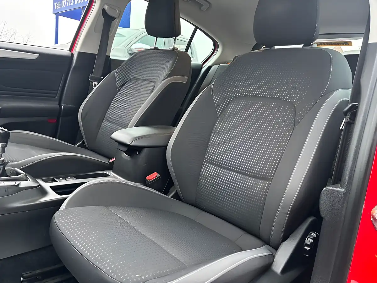 Used 2019 Ford Focus Zetec Red - Interior and Exterior details 18