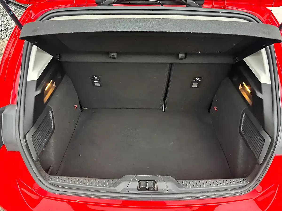 Used 2019 Ford Focus Zetec Red - Interior and Exterior details 20