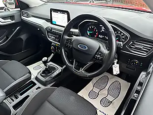 Used 2019 Ford Focus Zetec Red - Interior and Exterior details 9