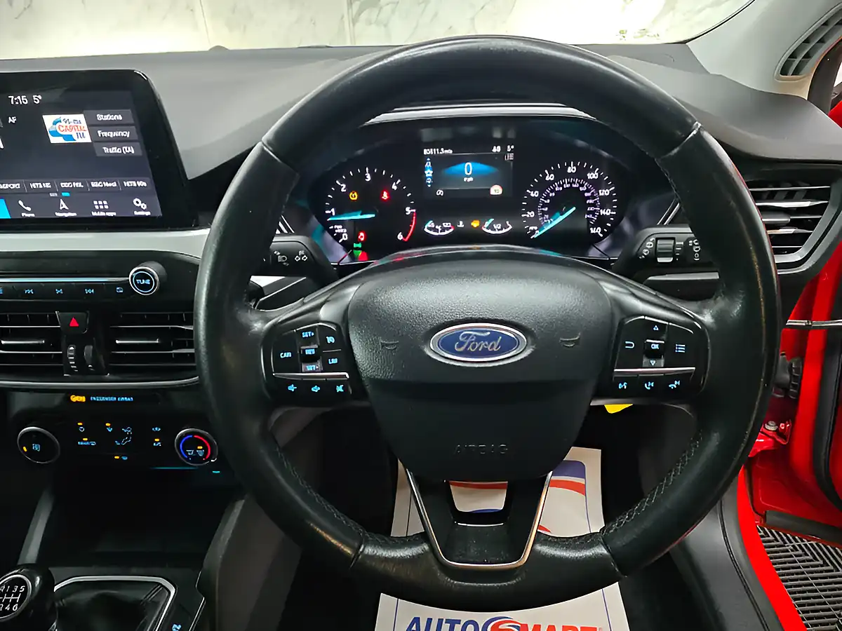 Used 2019 Ford Focus Zetec Red - Interior and Exterior details 10