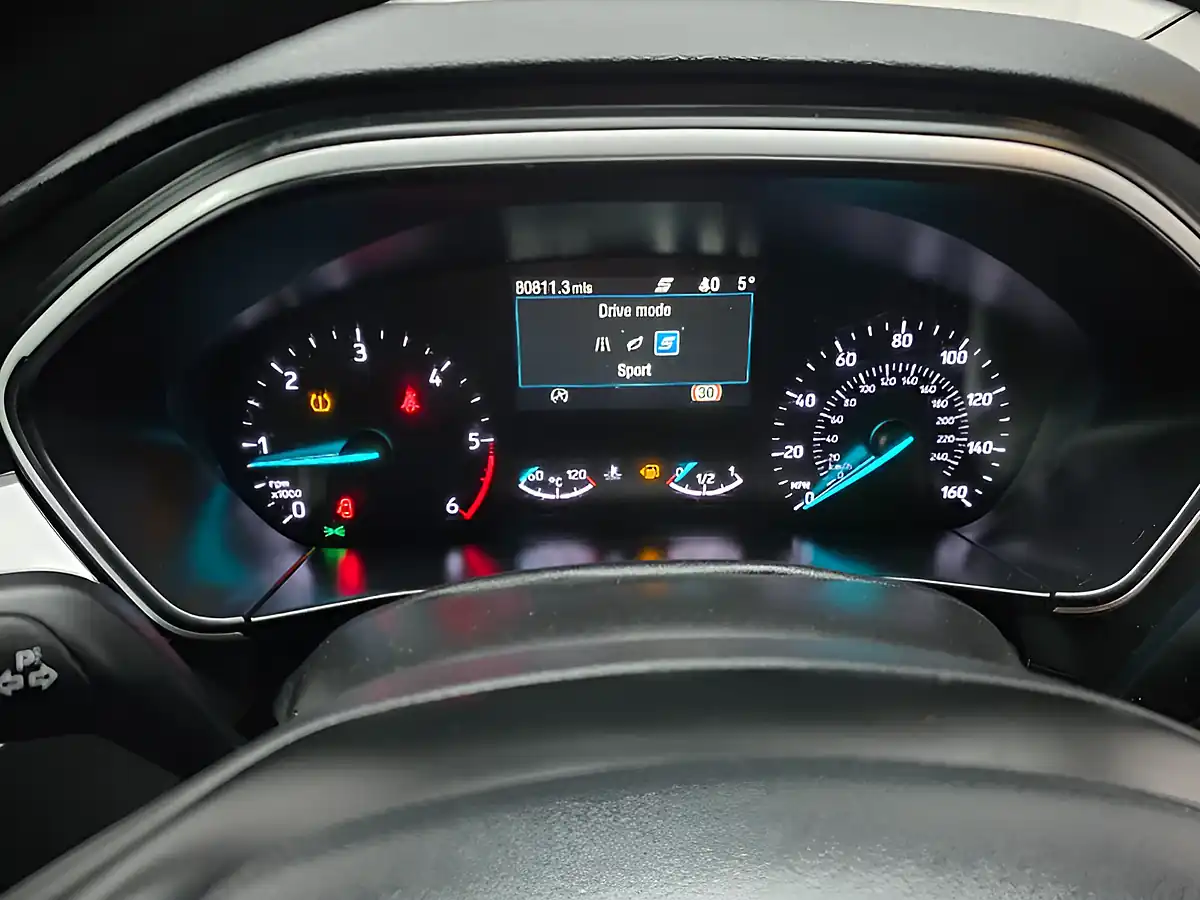 Used 2019 Ford Focus Zetec Red - Interior and Exterior details 13