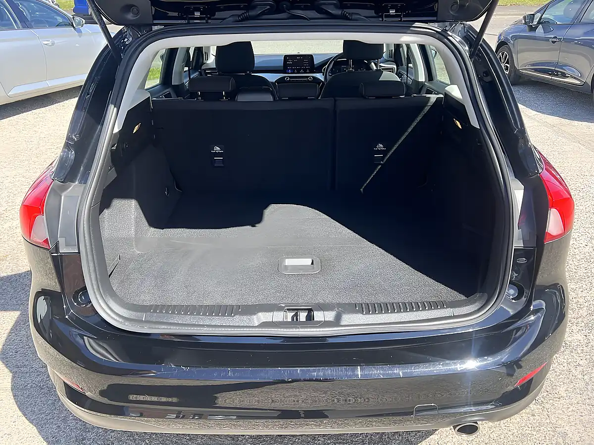 Used 2019 Ford Focus Zetec Shadow Black Met - Interior and Exterior details 17