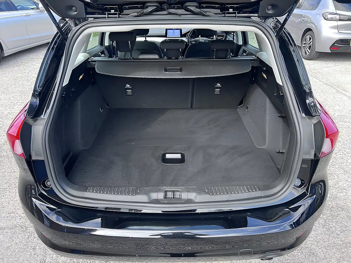 Used 2019 Ford Focus Zetec Shadow Black Met - Interior and Exterior details 16